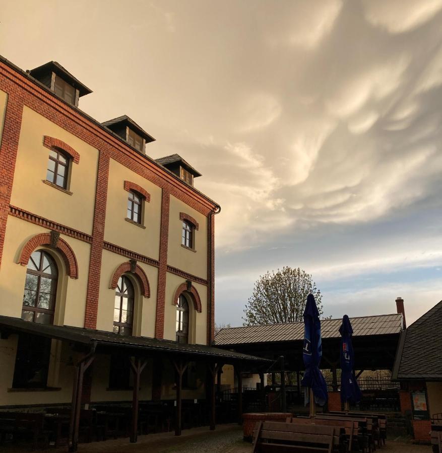 Penzion A Pivnice Varna Velka Bystrice ภายนอก รูปภาพ